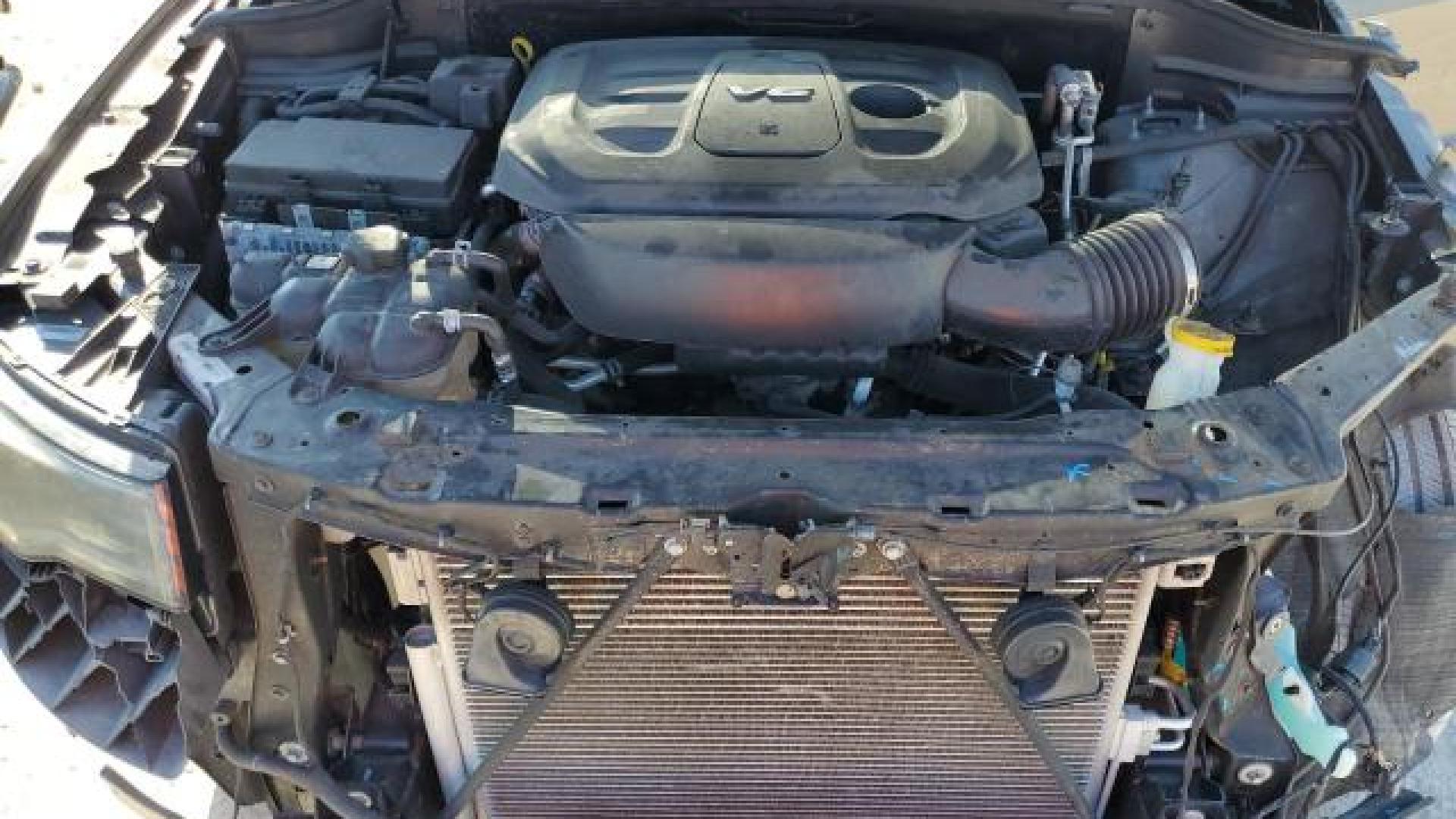 Jeep  - Grand Cherokee - 2019 - Grey - 42815455