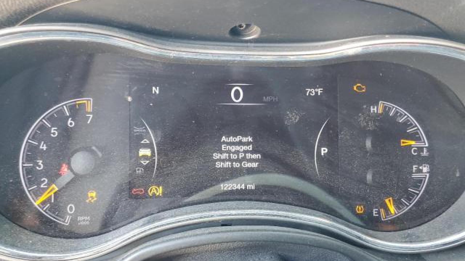 Jeep  - Grand Cherokee - 2019 - Grey - 42815455