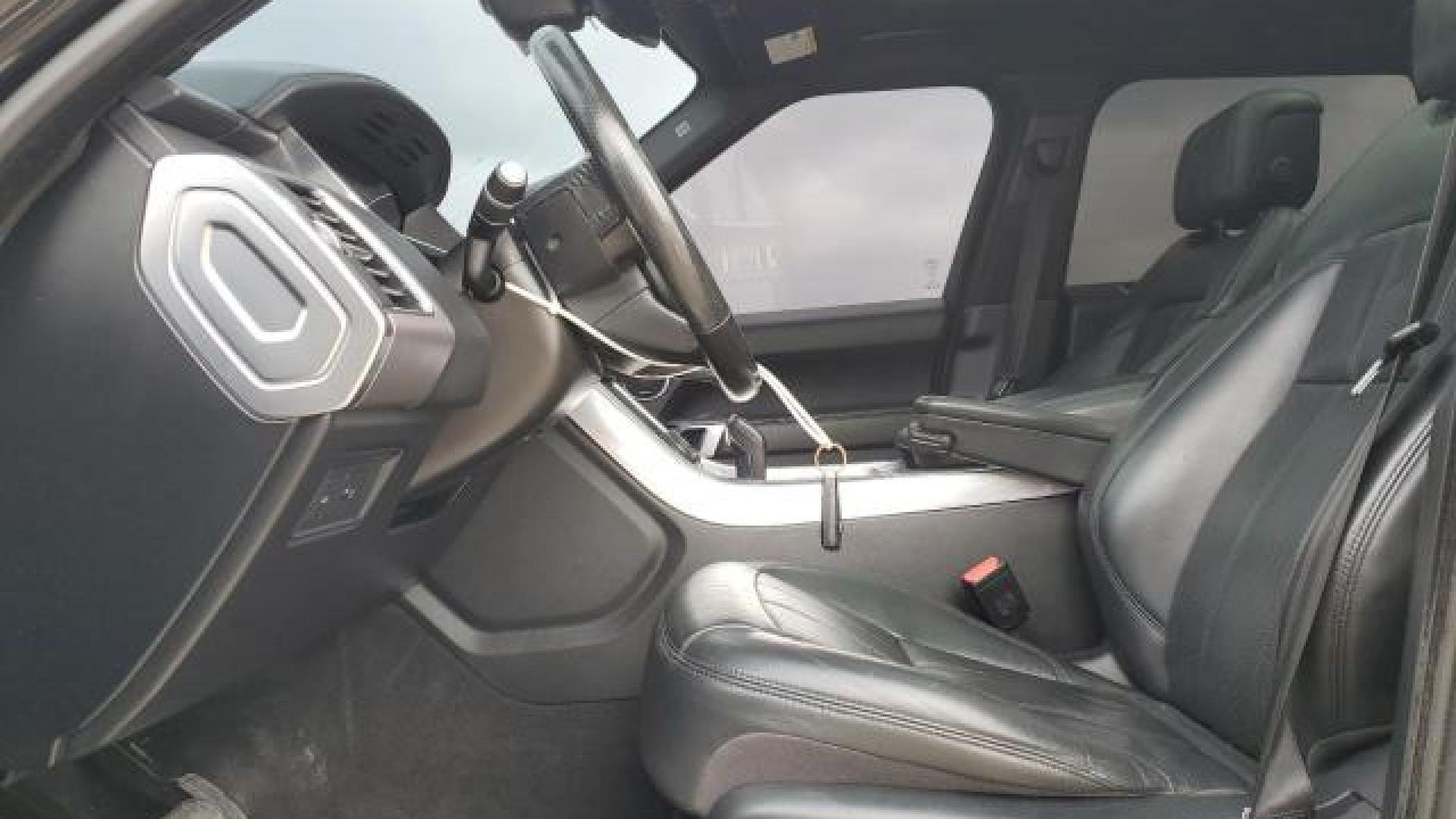 Range Rover - Sport - 2018 - Black - 42829935