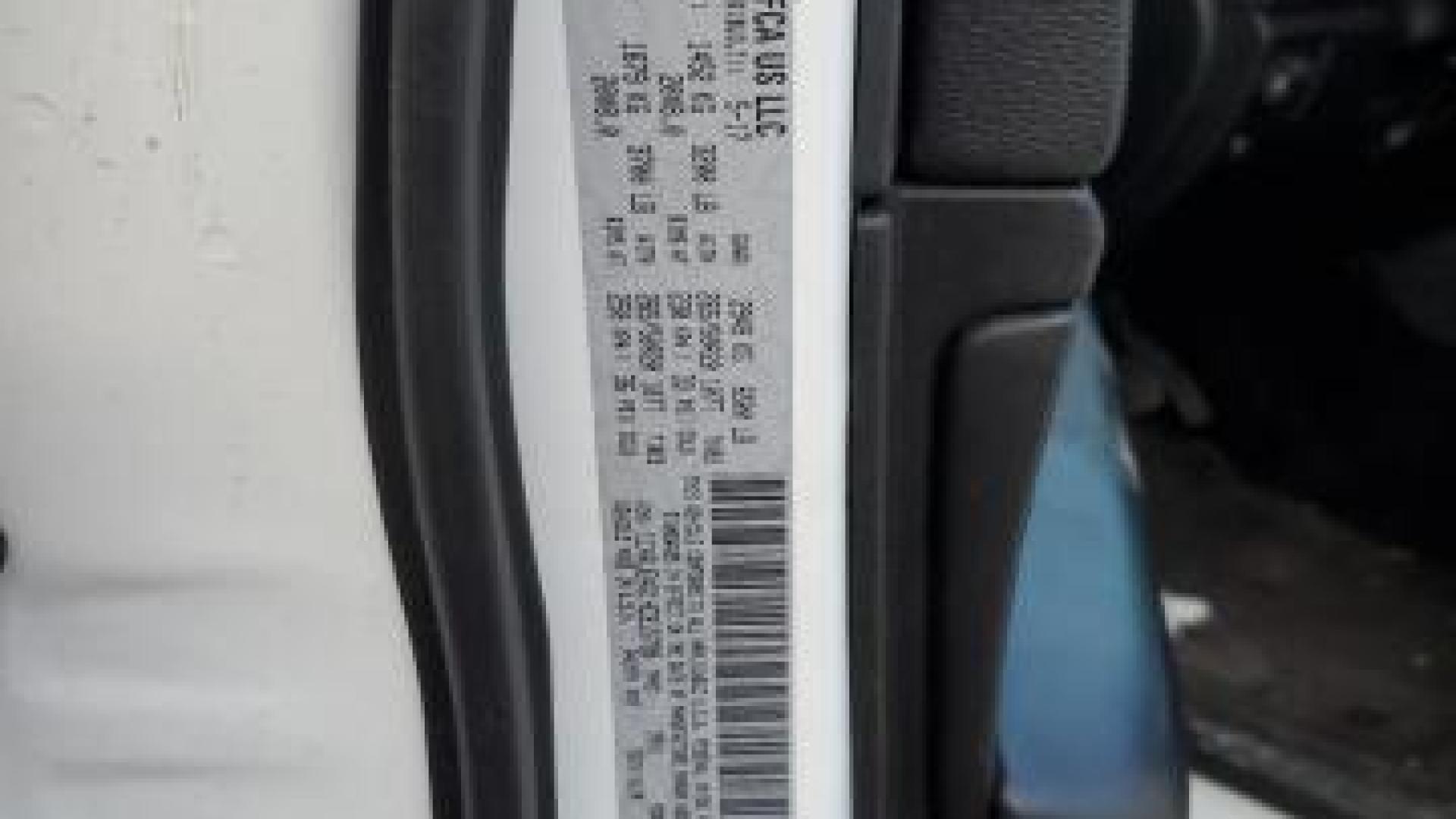 Jeep  - Grand Cherokee - 2017 - White - 43343805