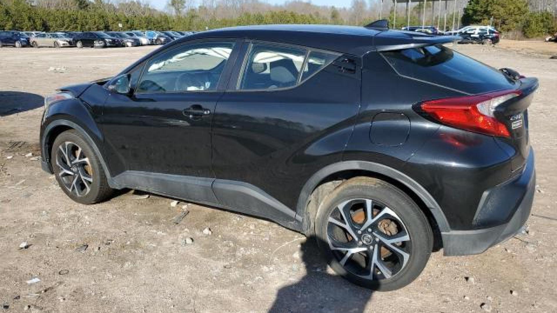 Toyota  - C-Hr  - 2018 - Black - 43687185