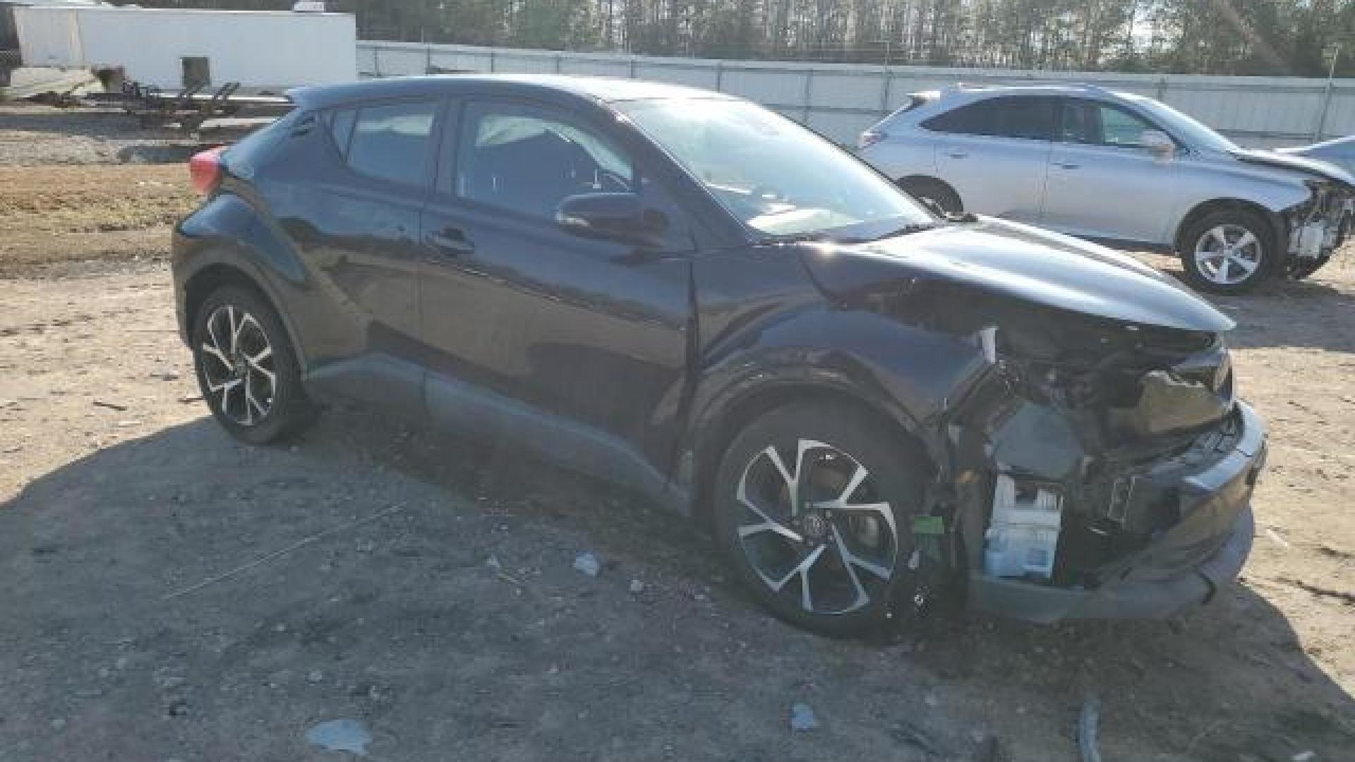 Toyota  - C-Hr  - 2018 - Black - 43687185