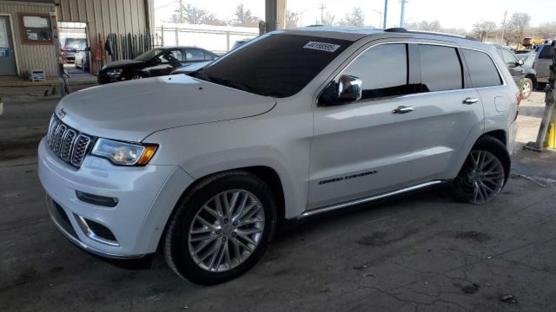 Jeep  - Grand Cherokee - 2017 - White - 44158595