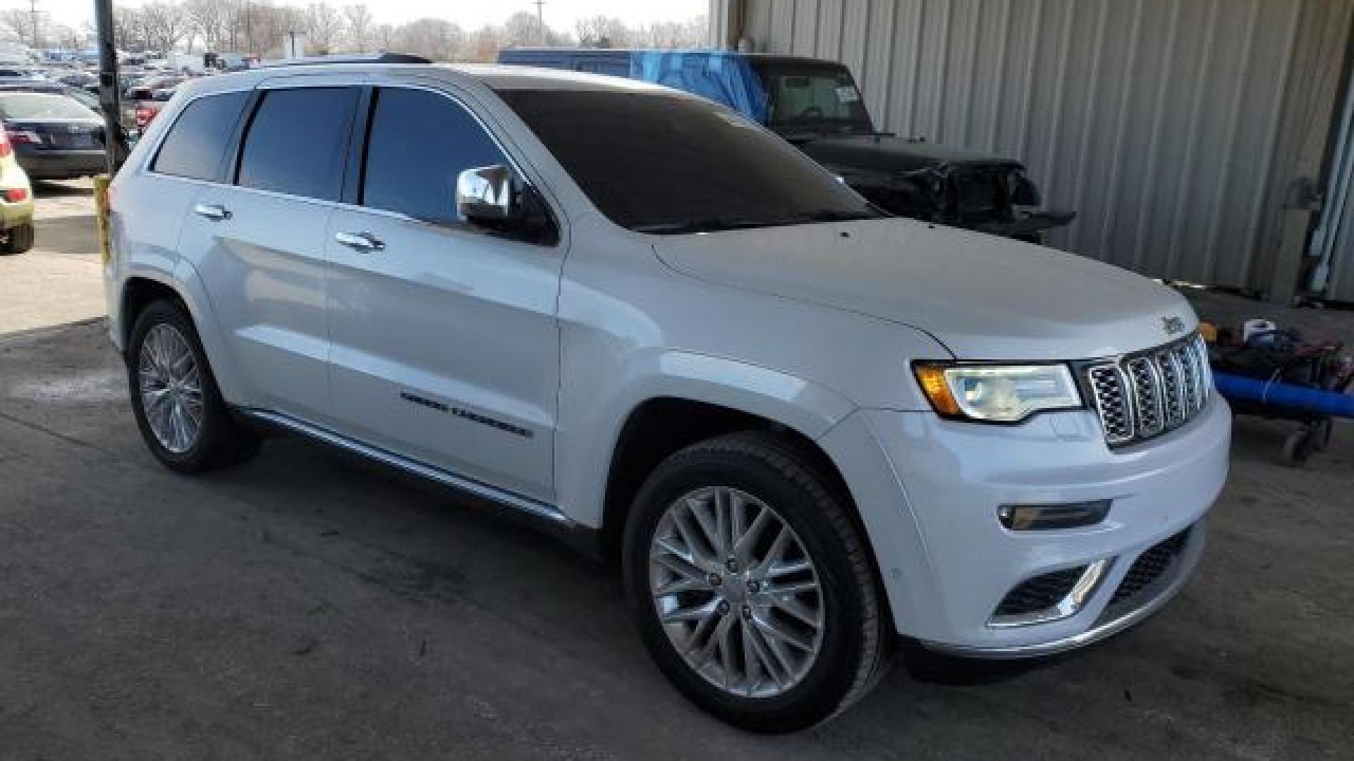 Jeep  - Grand Cherokee - 2017 - White - 44158595