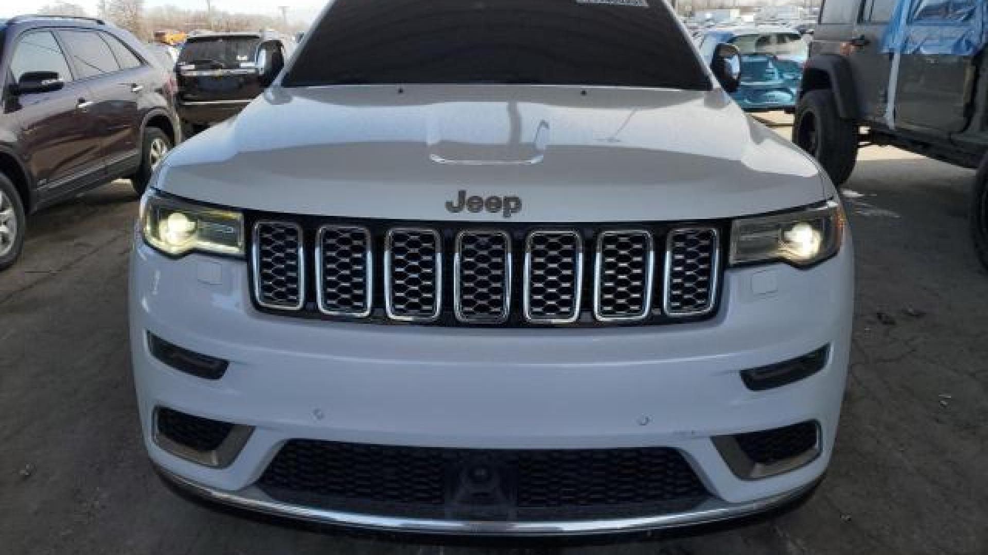 Jeep  - Grand Cherokee - 2017 - White - 44158595
