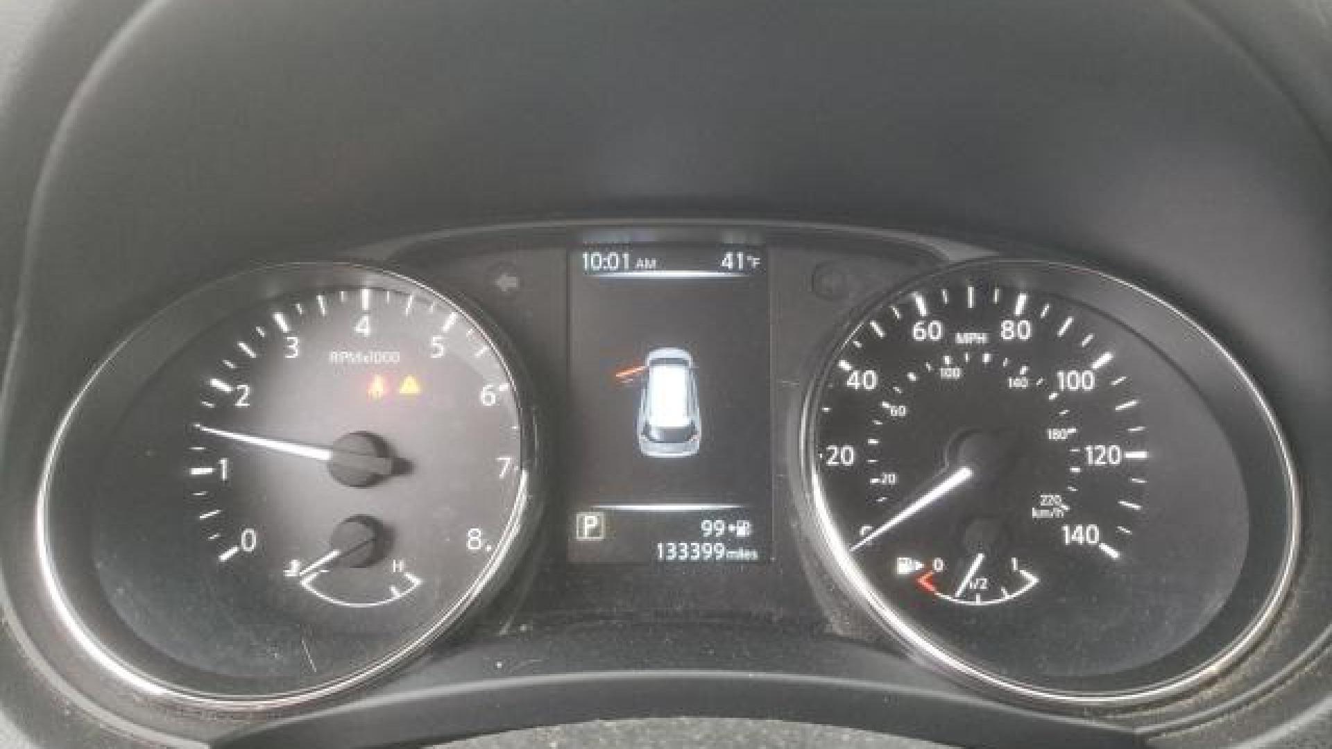 Nissan  - Rogue - 2017 - Black - 44763815