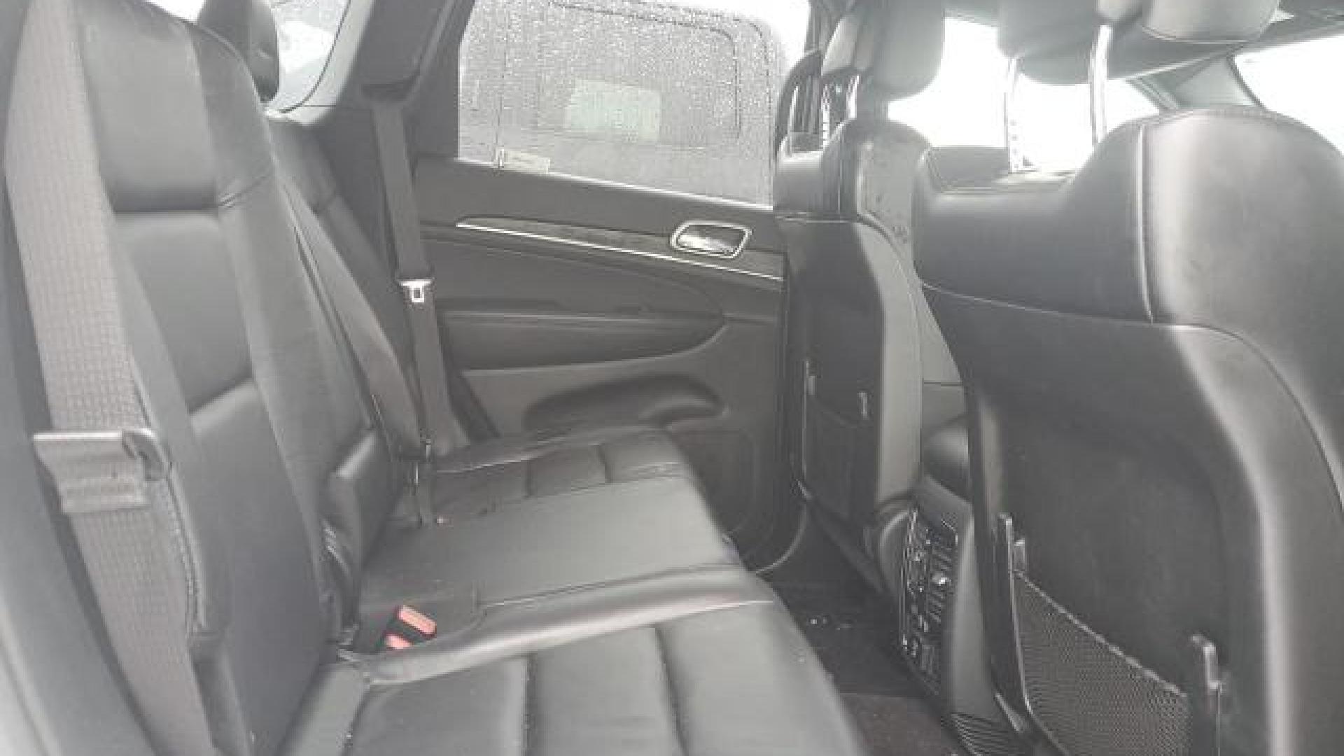 Jeep  - Grand Cherokee - 2019 - White - 45037735