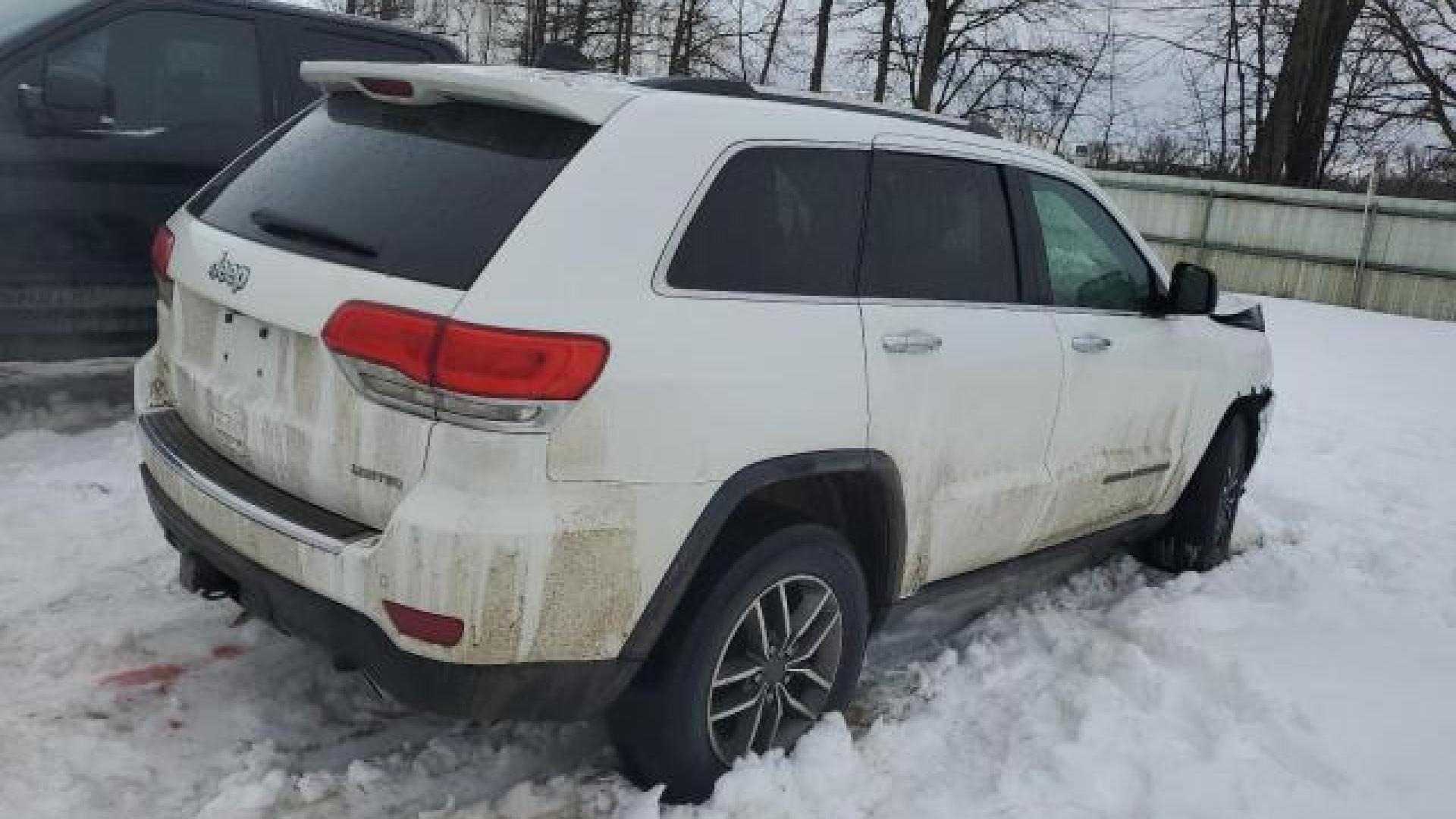 Jeep  - Grand Cherokee - 2019 - White - 45037735