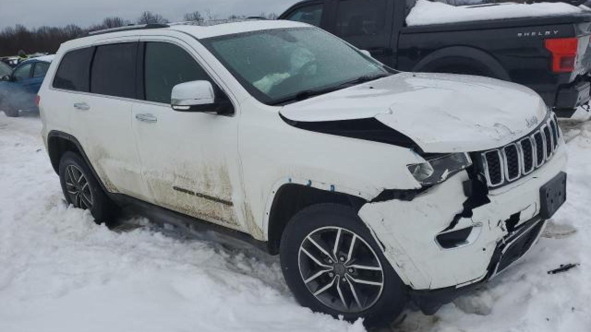 Jeep  - Grand Cherokee - 2019 - White - 45037735