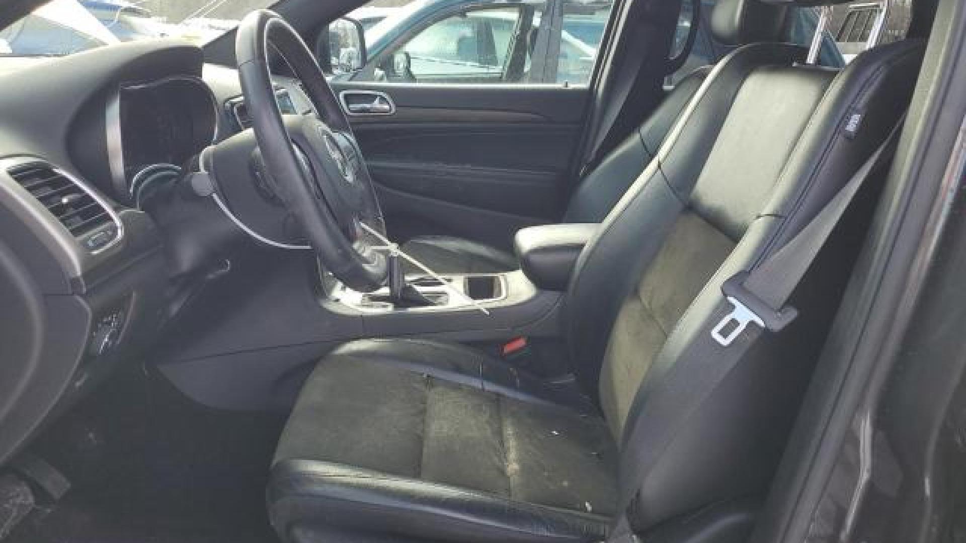 Jeep  - Grand Cherokee - 2019 - Grey - 45280015