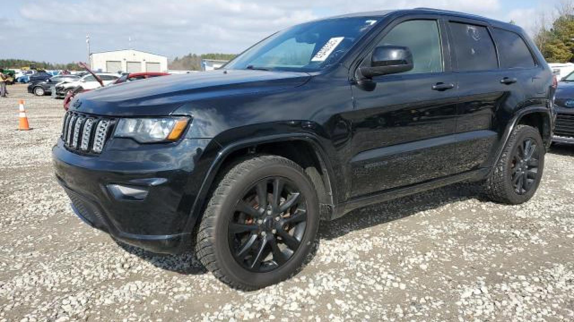 Jeep  - Grand Cherokee - 2018 - Black - 45400525