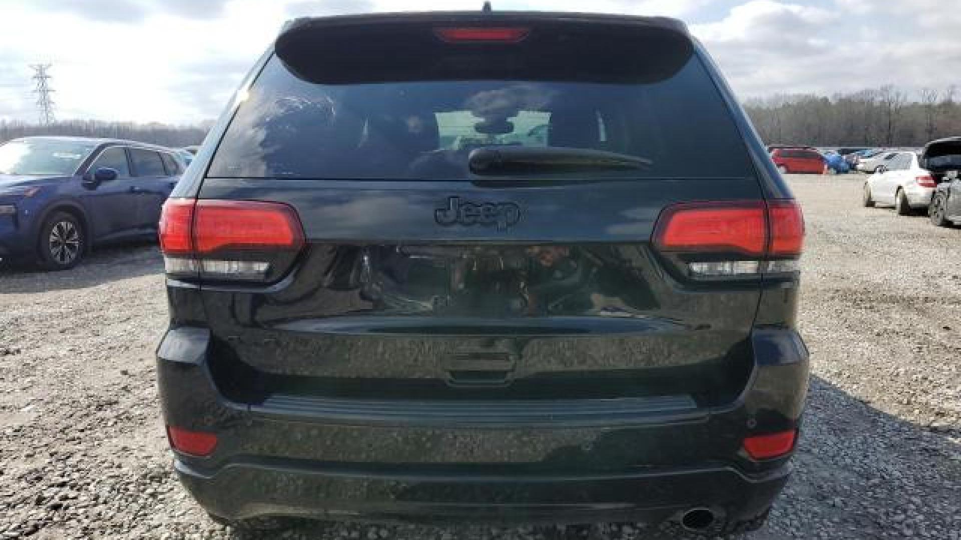 Jeep  - Grand Cherokee - 2018 - Black - 45400525