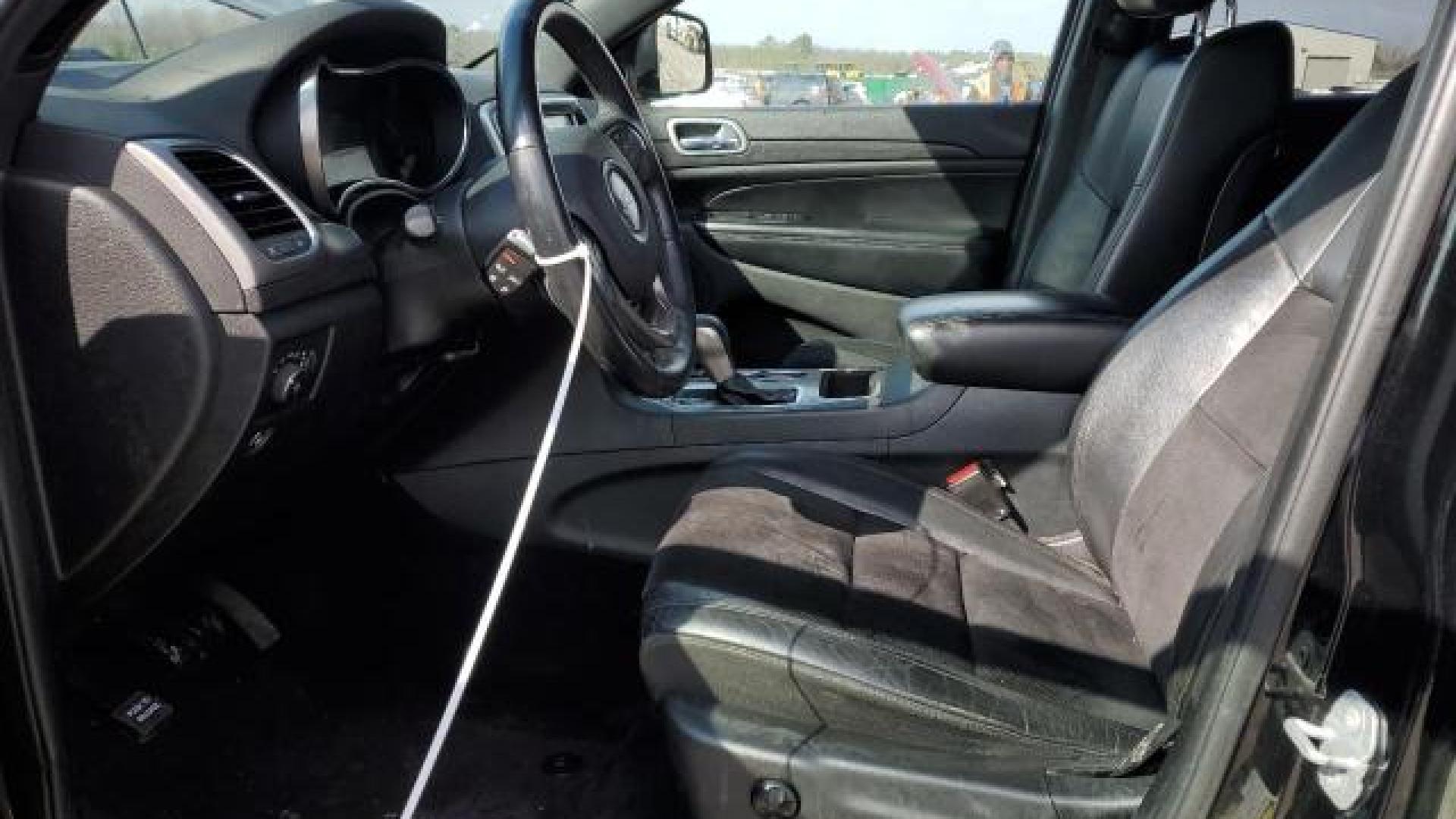 Jeep  - Grand Cherokee - 2018 - Black - 45400525