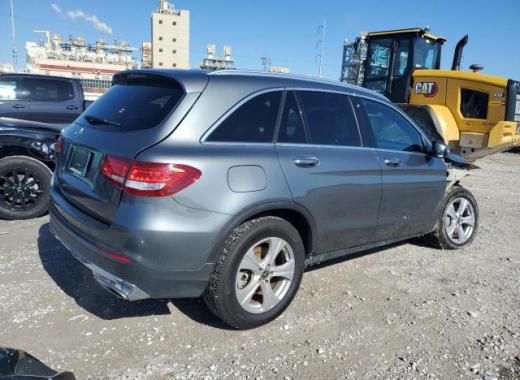 Mercedes - Glc300 - 2018 - Grey - 45708355