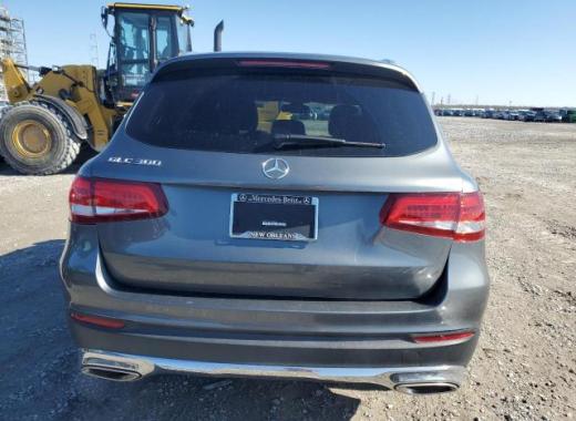 Mercedes - Glc300 - 2018 - Grey - 45708355
