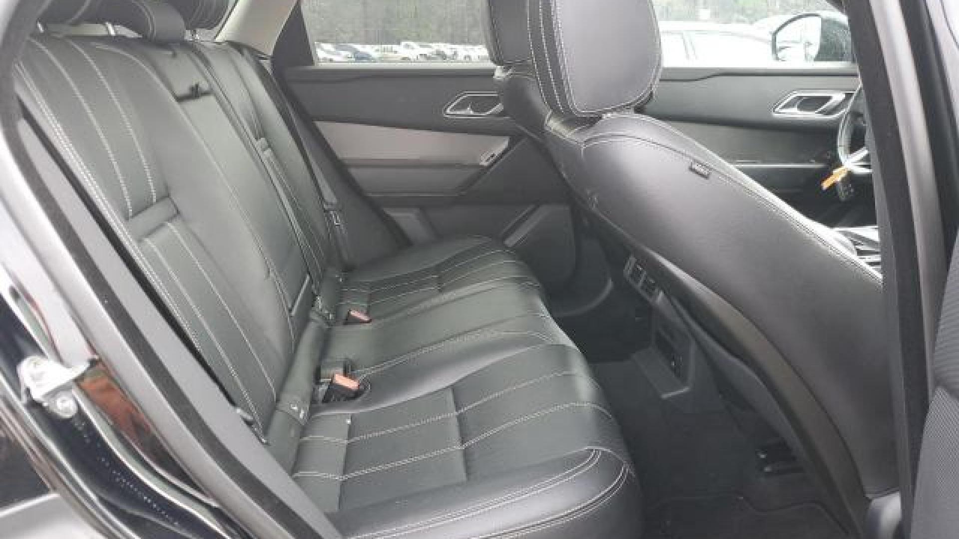 Range Rover - Velar - 2020 - Black - 46280545