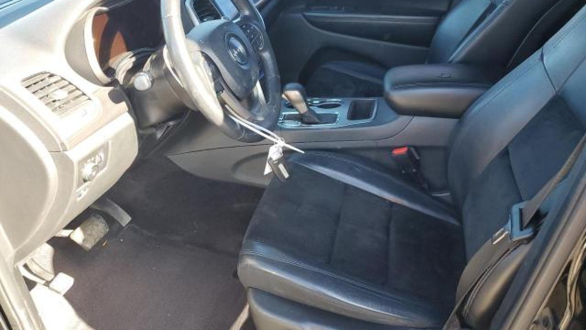 Jeep  - Grand Cherokee - 2017 - Black - 46432925