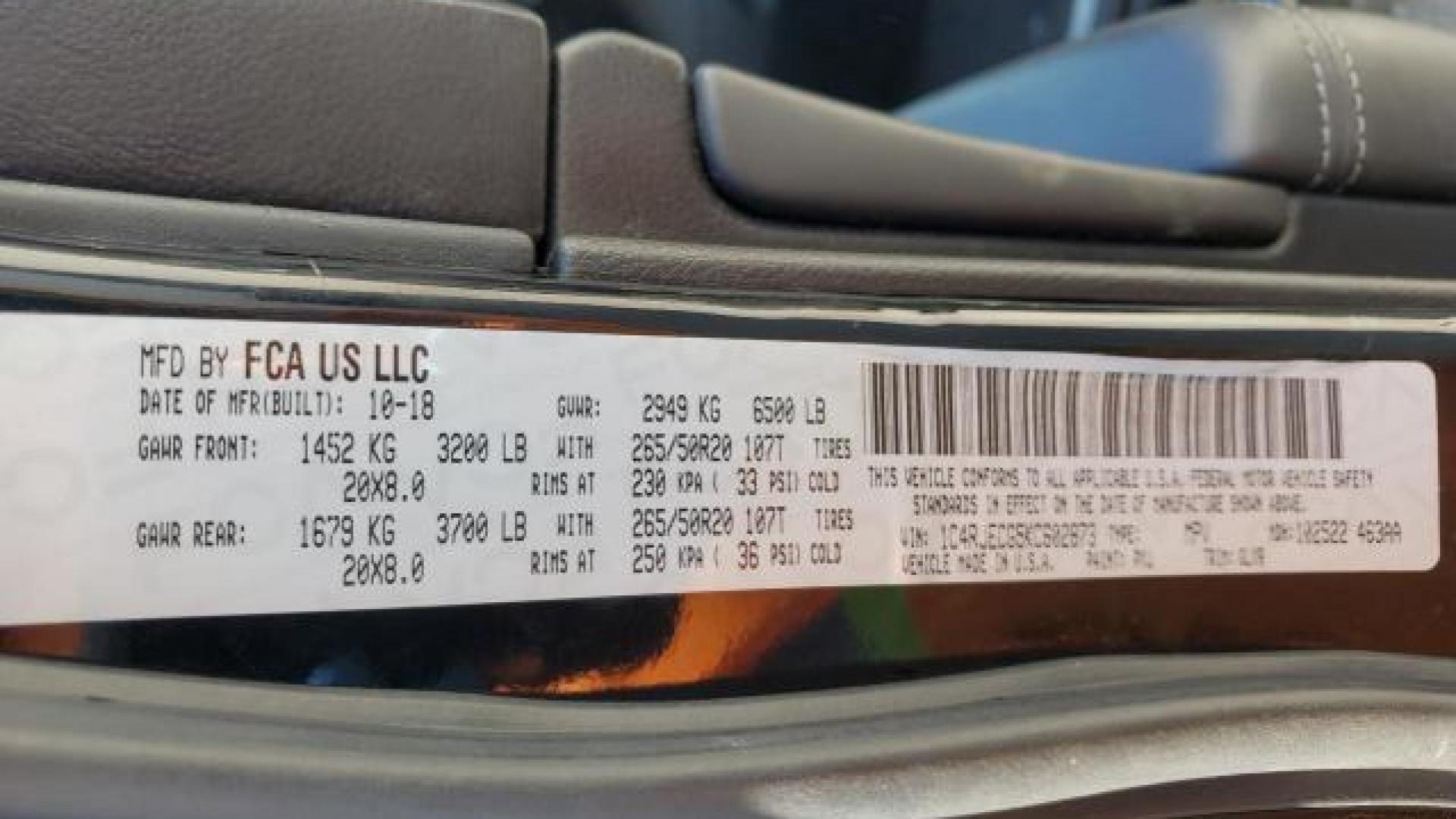 Jeep  - Grand Cherokee - 2019 - Black - 46701925