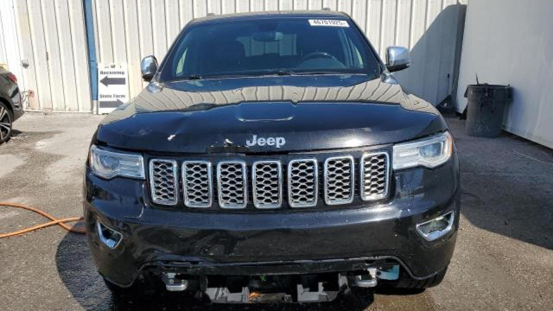 Jeep  - Grand Cherokee - 2019 - Black - 46701925