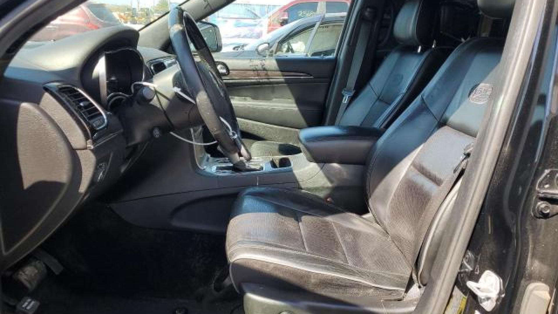 Jeep  - Grand Cherokee - 2019 - Black - 46701925