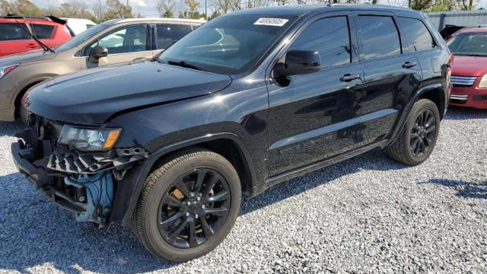 Jeep  - Grand Cherokee - 2018 - Black - 46950905