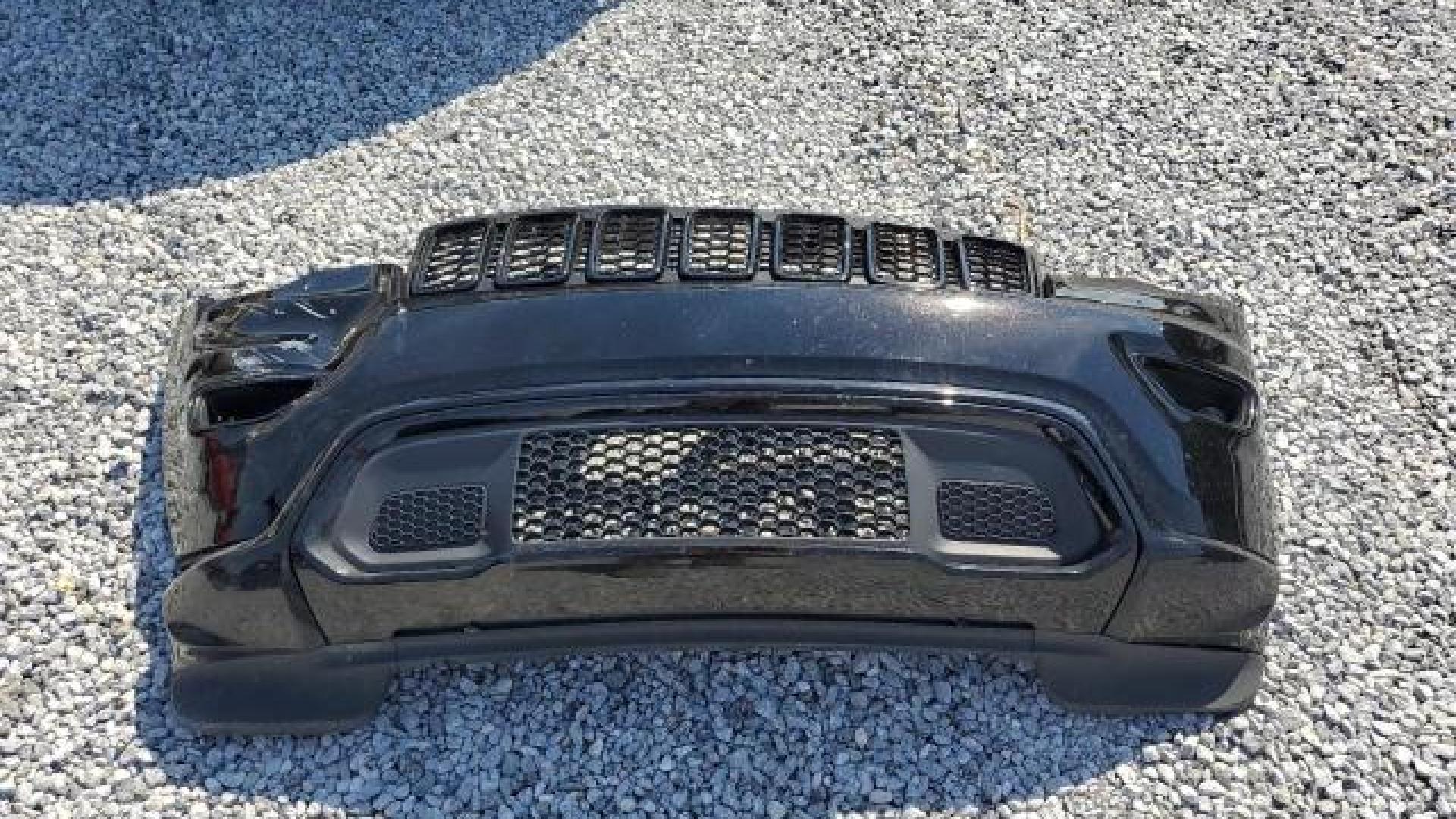 Jeep  - Grand Cherokee - 2018 - Black - 46950905