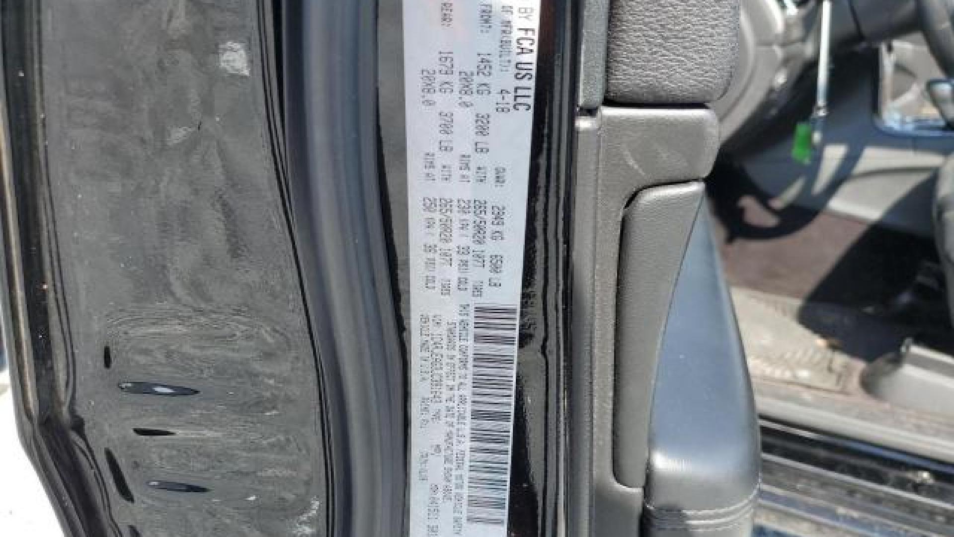 Jeep  - Grand Cherokee - 2018 - Black - 46950905