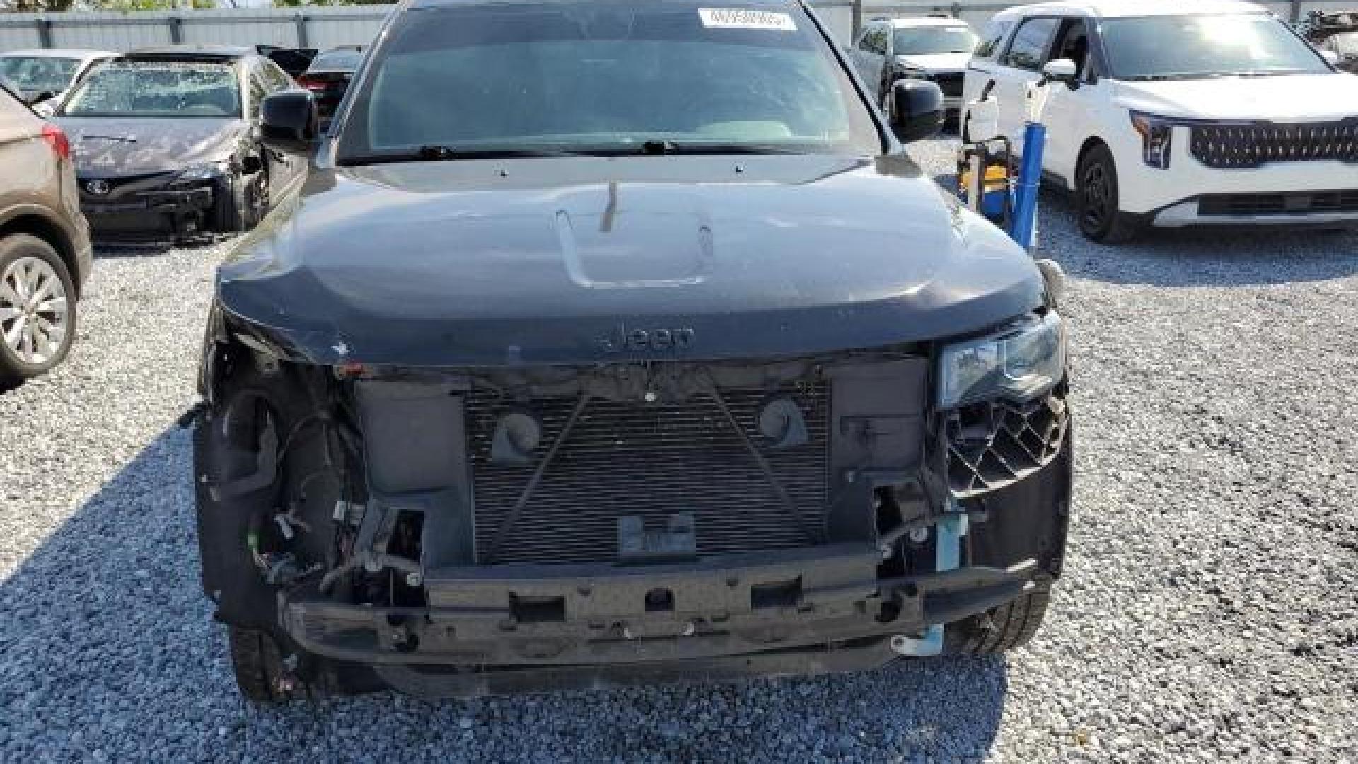 Jeep  - Grand Cherokee - 2018 - Black - 46950905