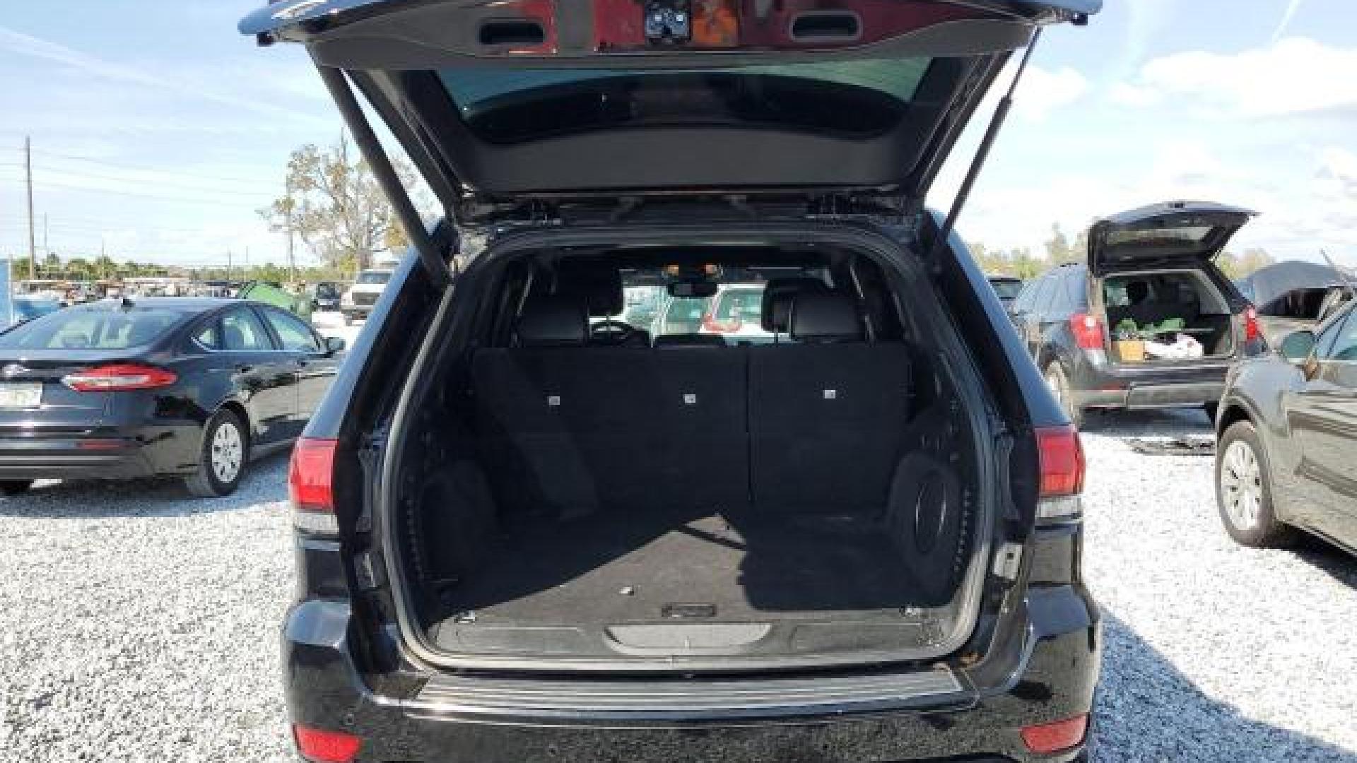 Jeep  - Grand Cherokee - 2018 - Black - 46950905