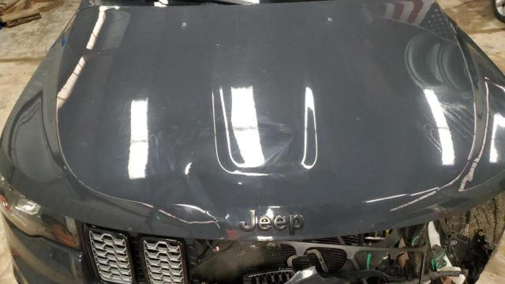 Jeep  - Grand Cherokee - 2018 - Navyblue - 47175475