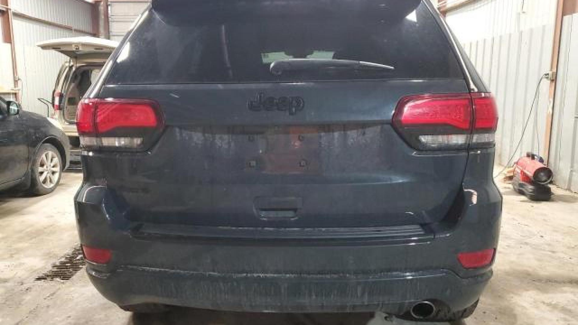 Jeep  - Grand Cherokee - 2018 - Navyblue - 47175475