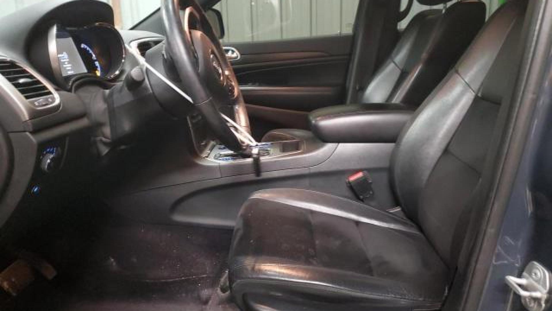 Jeep  - Grand Cherokee - 2018 - Navyblue - 47175475