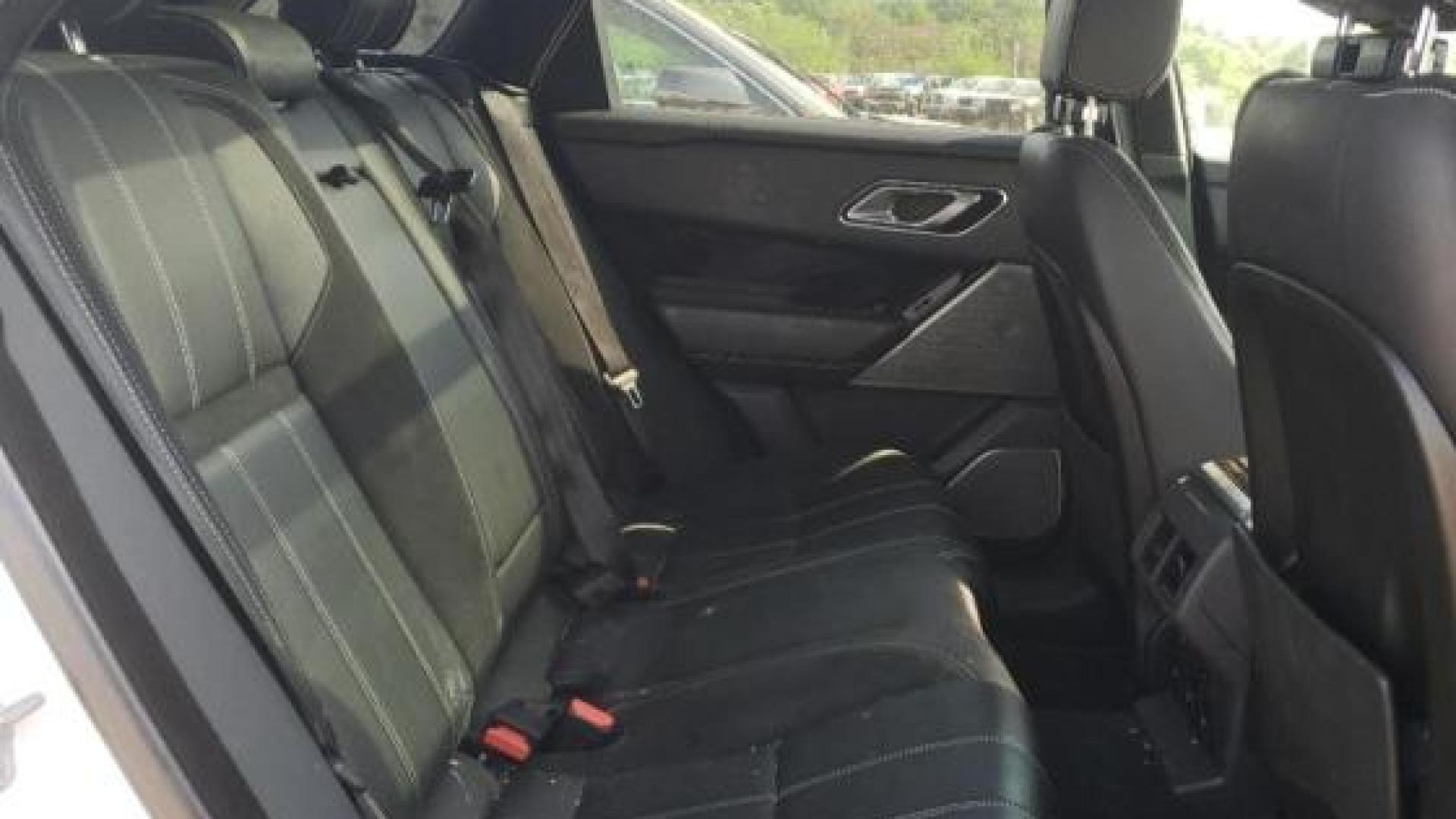 Range Rover - Velar - 2018 - White - 52914284