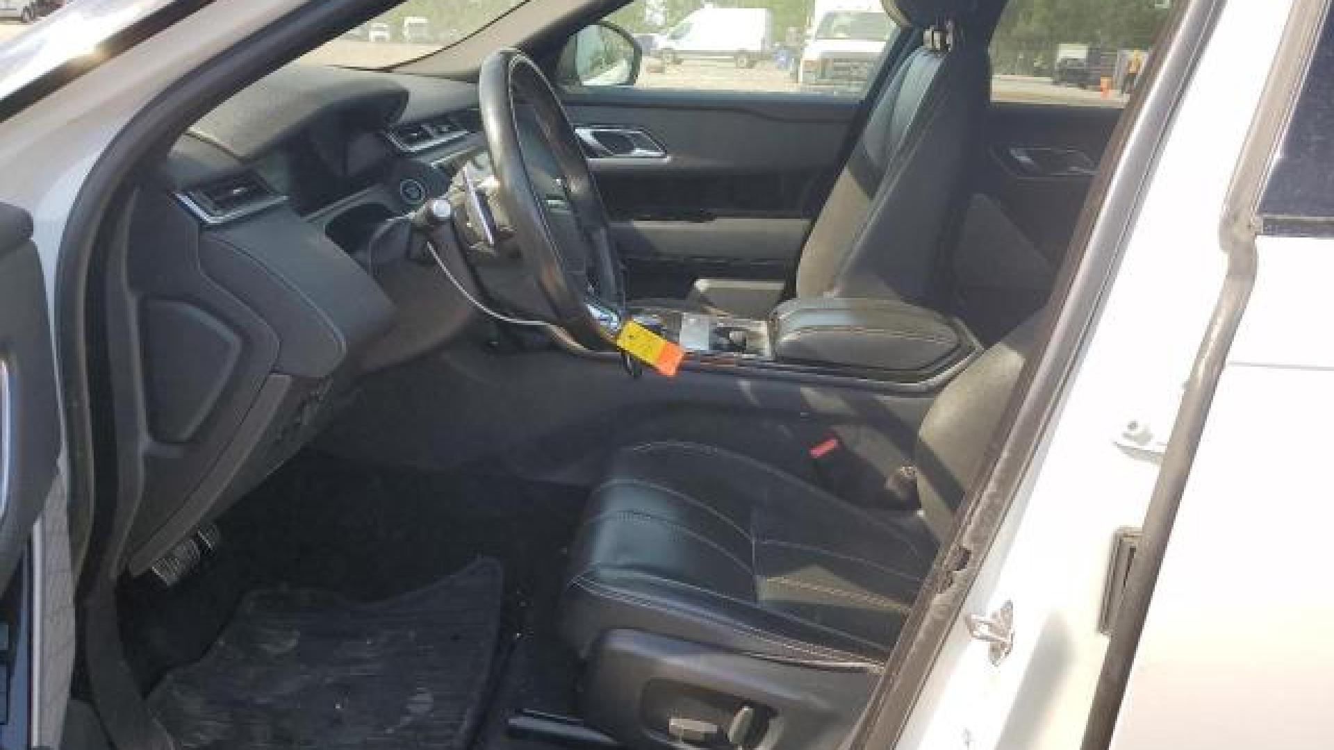 Range Rover - Velar - 2018 - White - 52914284