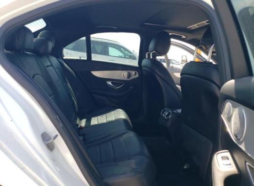 Mercedes - C300 - 2018 - White - 68523874