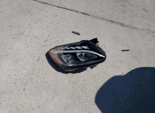 Mercedes - C300 - 2018 - White - 68523874