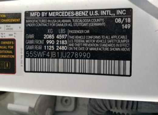 Mercedes - C300 - 2018 - White - 68523874