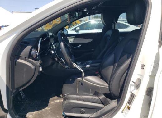 Mercedes - C300 - 2018 - White - 68523874
