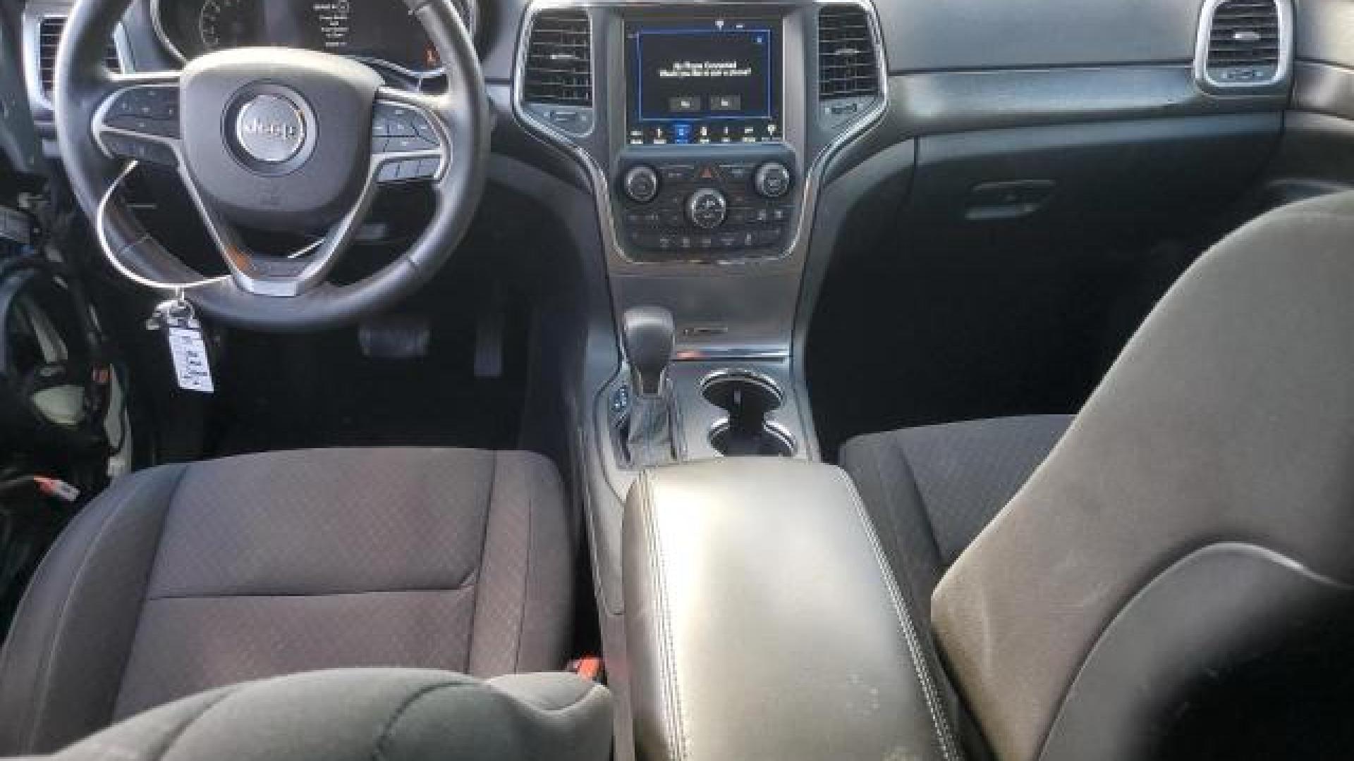 Jeep  - Grand Cherokee - 2018 - White - 72330764