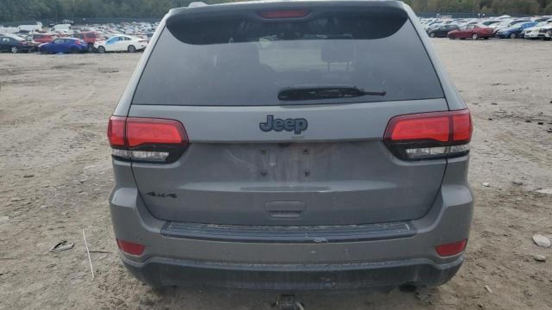 Jeep  - Grand Cherokee - 2019 - Nardo Grey - 73379284