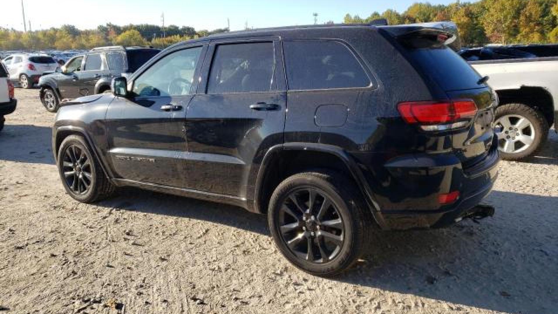 Jeep  - Grand Cherokee - 2019 - Black - 75292314