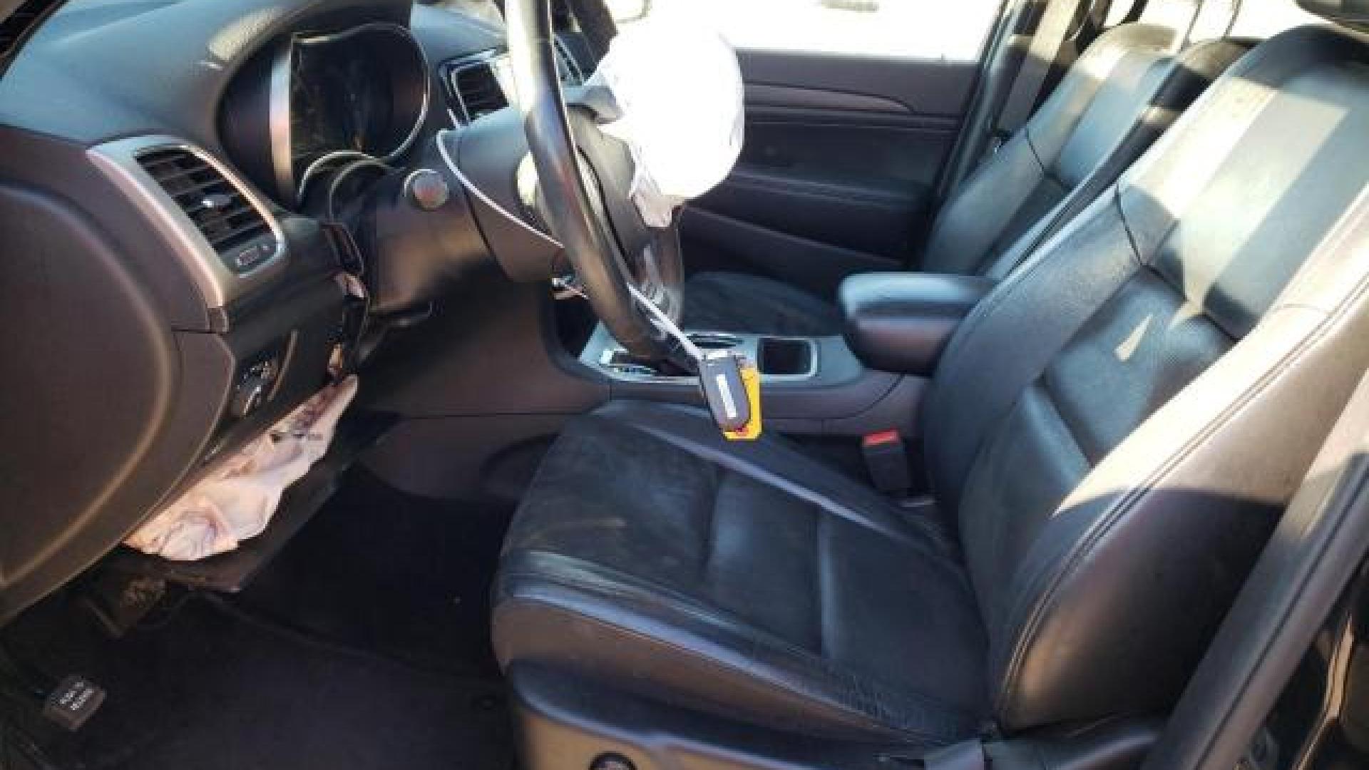 Jeep  - Grand Cherokee - 2019 - Black - 75292314