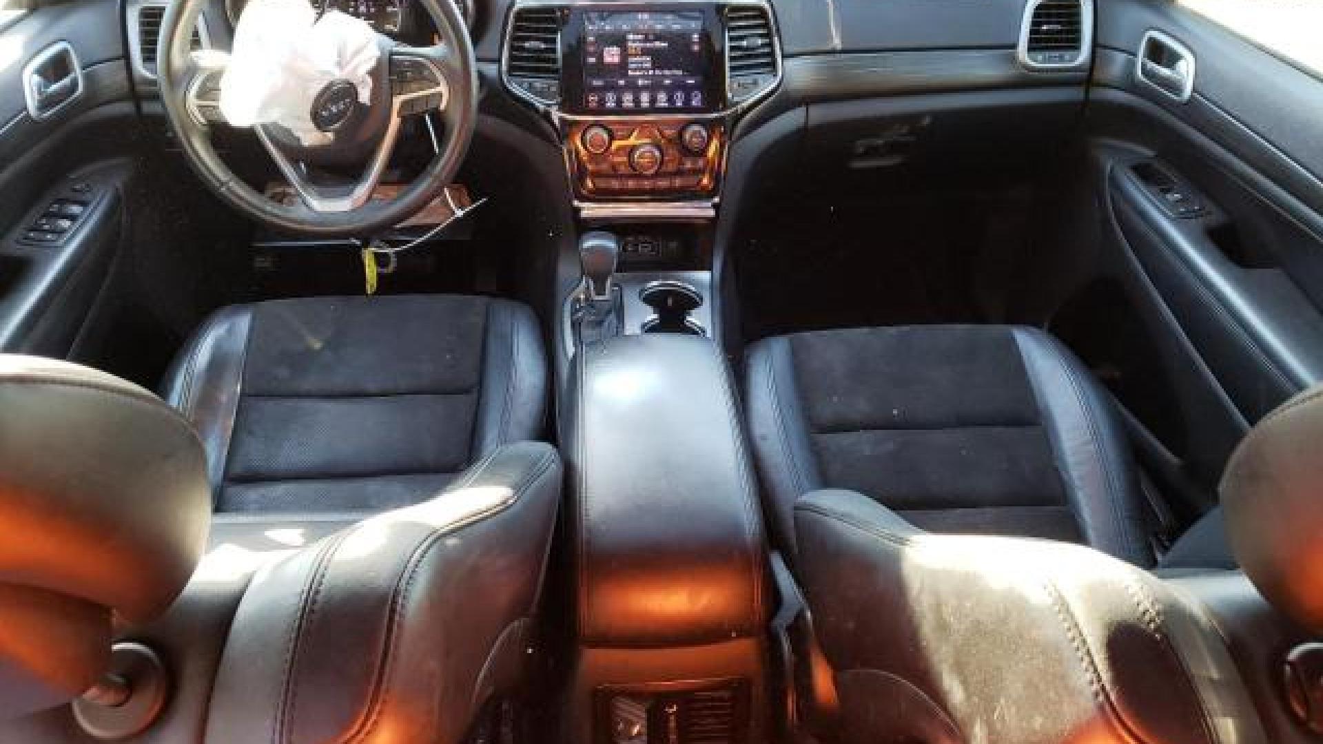 Jeep  - Grand Cherokee - 2019 - Black - 75292314