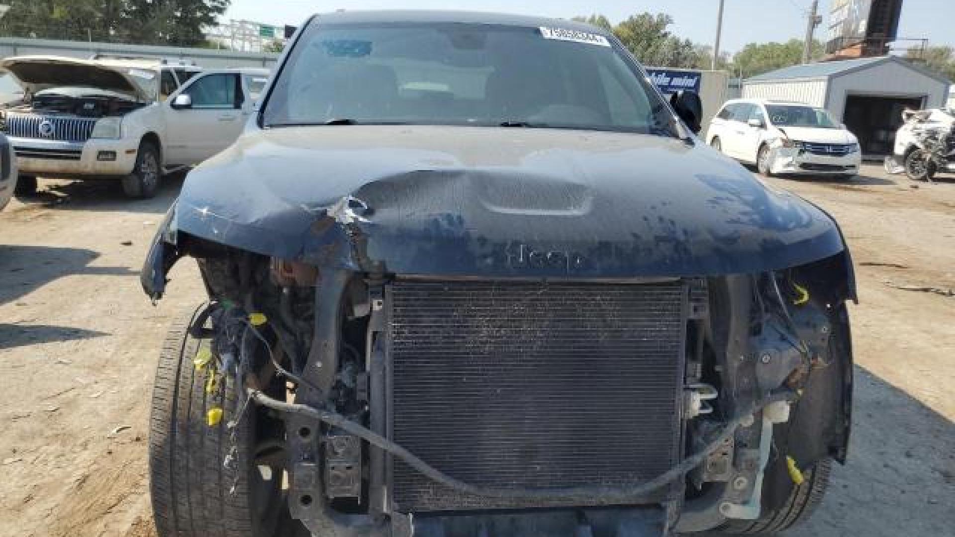 Jeep  - Grand Cherokee - 2018 - Black - 75858344