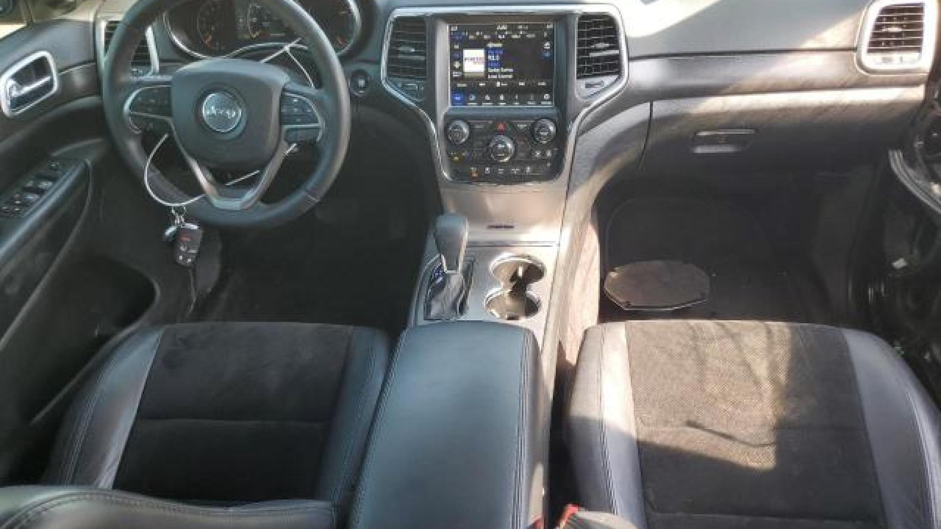 Jeep  - Grand Cherokee - 2018 - Black - 75858344