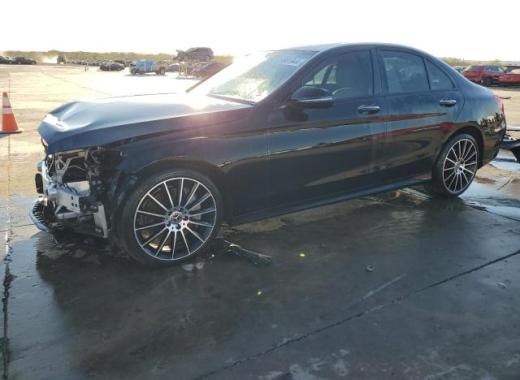 Mercedes - C300 - 2019 - Black - 75881944