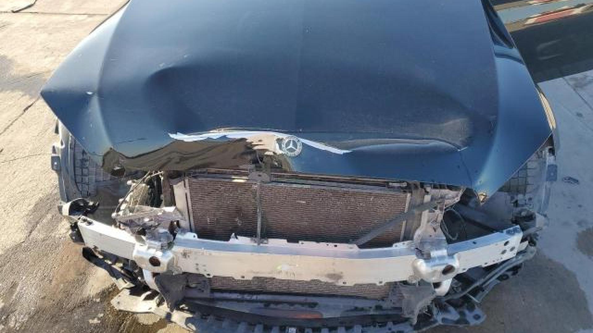 Mercedes - C300 - 2019 - Black - 75881944