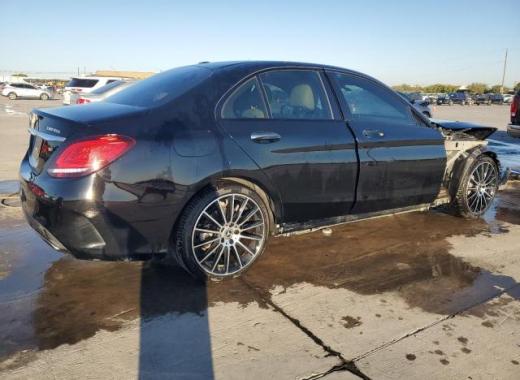 Mercedes - C300 - 2019 - Black - 75881944