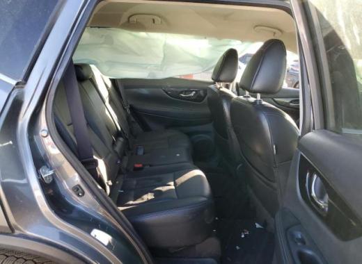 Nissan  - Rogue - 2018 - Grey - 76239873