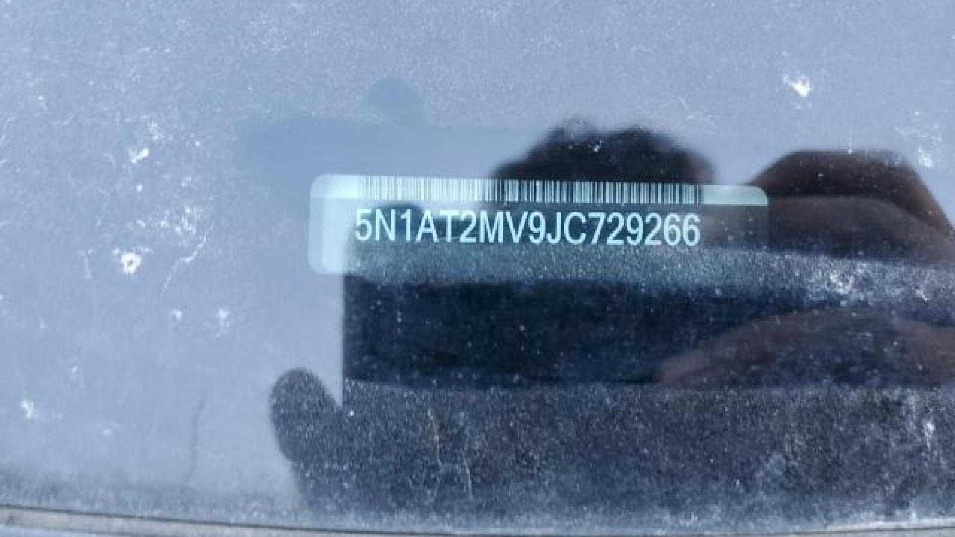 Nissan  - Rogue - 2018 - Grey - 76239873